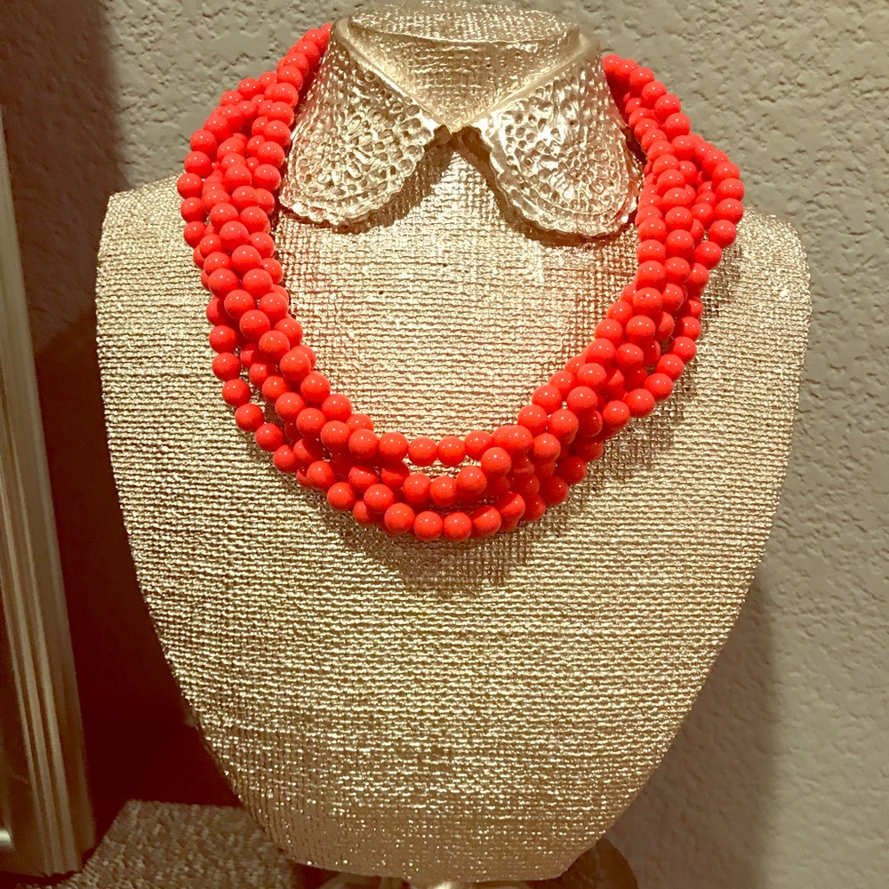 Beaded necklace
